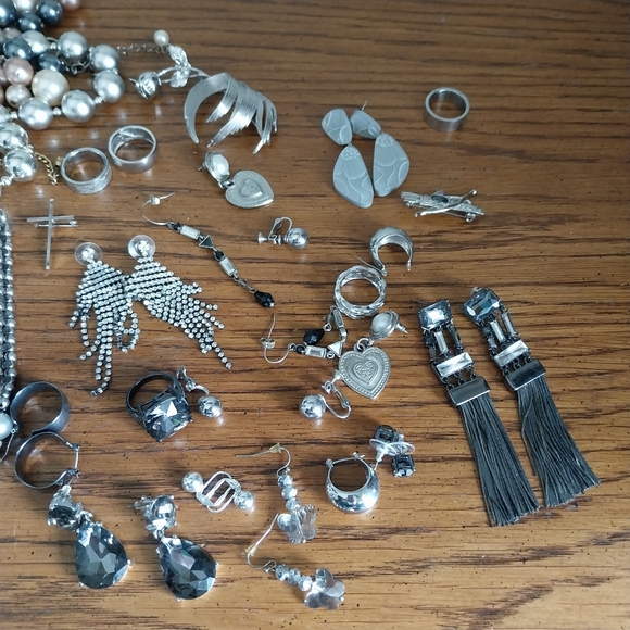 Silver and Gray Statement Jewelry Lot - Picture 3 of 14